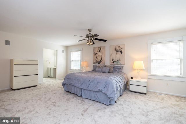 6 CHASE CIR, Fort Washington, PA 19034