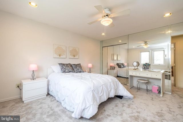 6 CHASE CIR, Fort Washington, PA 19034