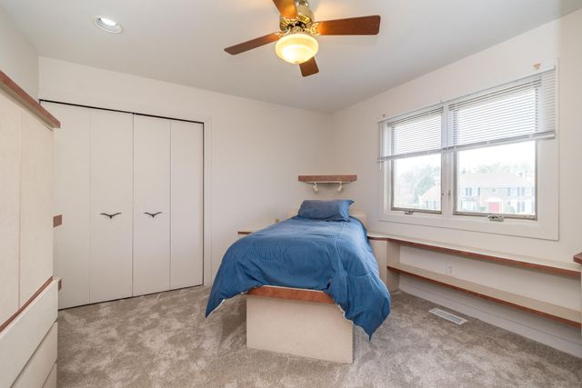 6 CHASE CIR, Fort Washington, PA 19034