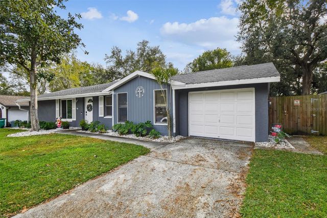 49 VALENCIA CIRCLE, Safety Harbor, FL 34695