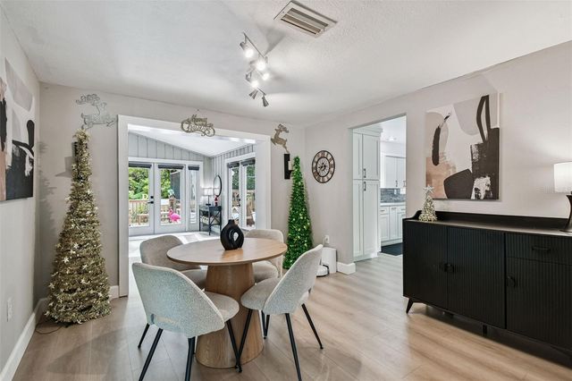 49 VALENCIA CIRCLE, Safety Harbor, FL 34695