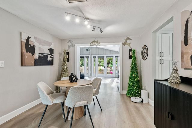 49 VALENCIA CIRCLE, Safety Harbor, FL 34695