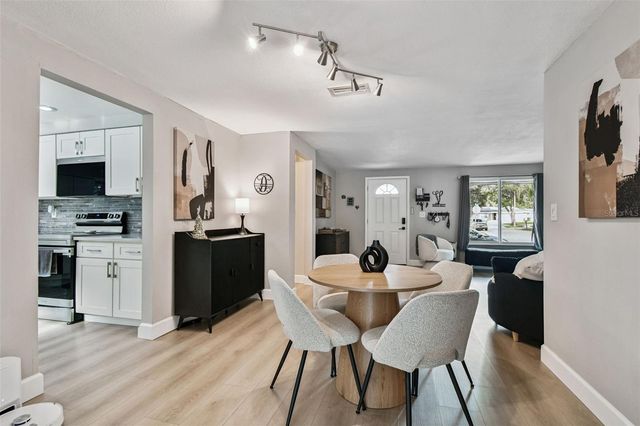 49 VALENCIA CIRCLE, Safety Harbor, FL 34695