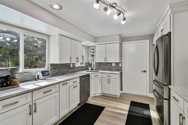 49 VALENCIA CIRCLE, Safety Harbor, FL 34695