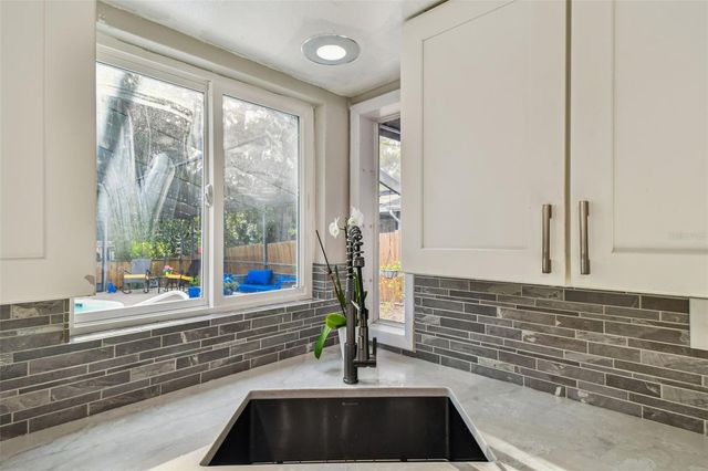 49 VALENCIA CIRCLE, Safety Harbor, FL 34695