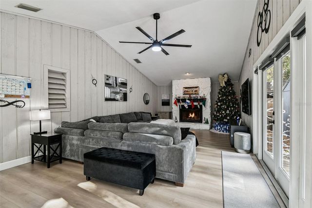 49 VALENCIA CIRCLE, Safety Harbor, FL 34695