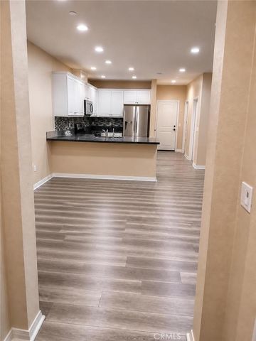 2818 E Berry Loop Privado 67, Ontario, CA 91761