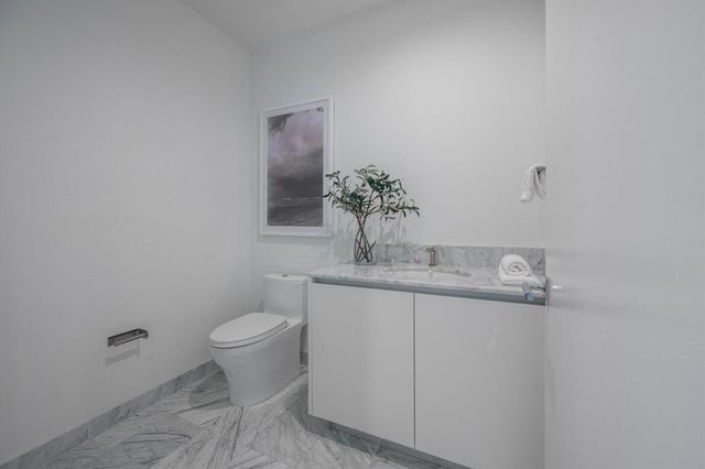 1333 S Flagler Drive 2201, West Palm Beach, FL 33401