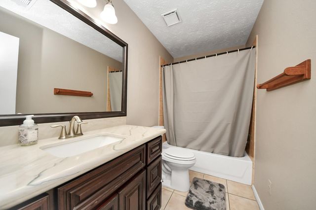 9634 Thistle Trail Drive, Houston, TX 77070