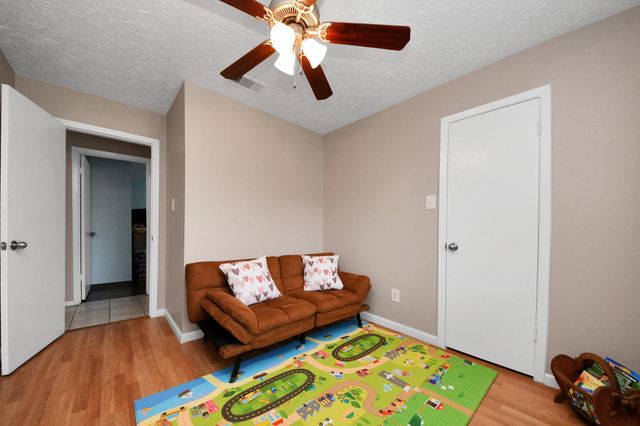 9634 Thistle Trail Drive, Houston, TX 77070