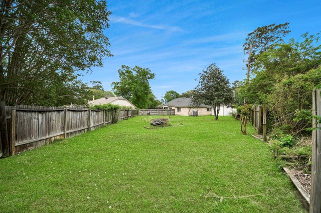 9634 Thistle Trail Drive, Houston, TX 77070