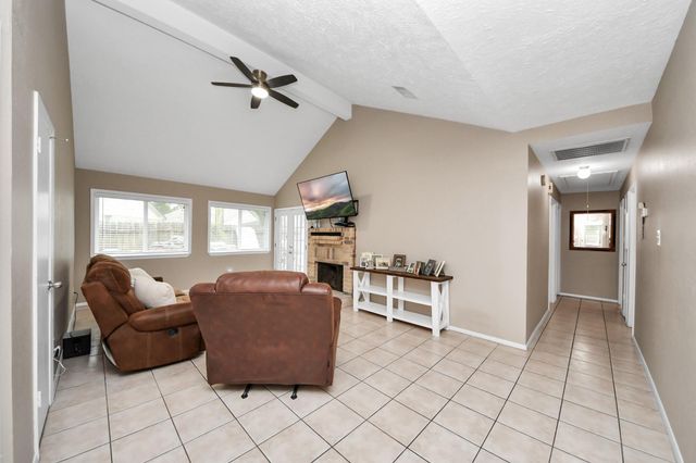 9634 Thistle Trail Drive, Houston, TX 77070