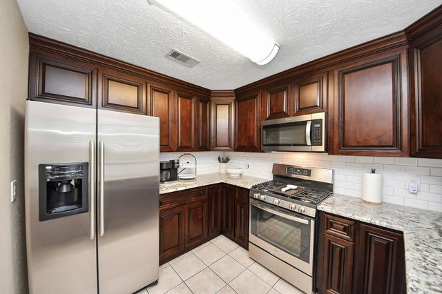 9634 Thistle Trail Drive, Houston, TX 77070