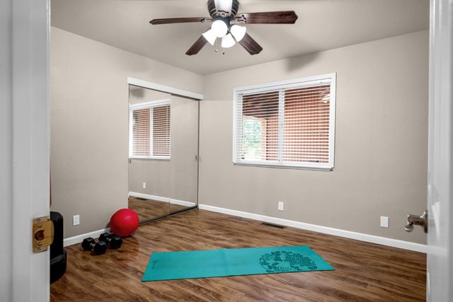 2954 Oakleaf Dr, Cameron Park, CA 95682