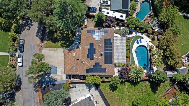 2954 Oakleaf Dr, Cameron Park, CA 95682