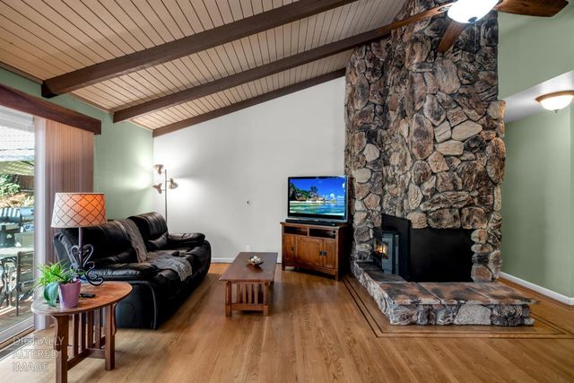 2954 Oakleaf Dr, Cameron Park, CA 95682