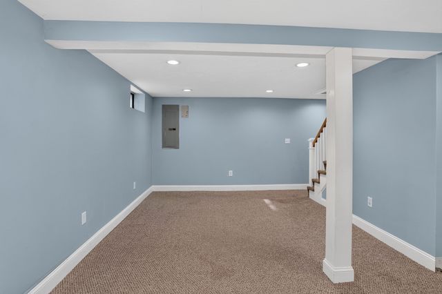 15 Lowell Mason Rd, Medfield, MA 02052