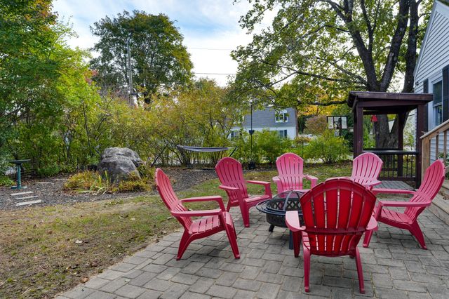 15 Lowell Mason Rd, Medfield, MA 02052