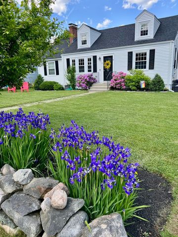 15 Lowell Mason Rd, Medfield, MA 02052