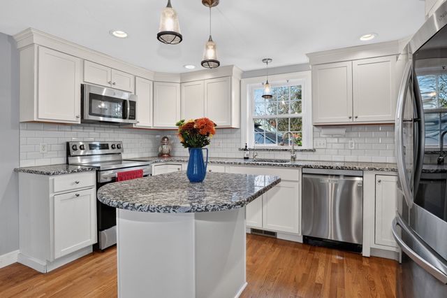 15 Lowell Mason Rd, Medfield, MA 02052