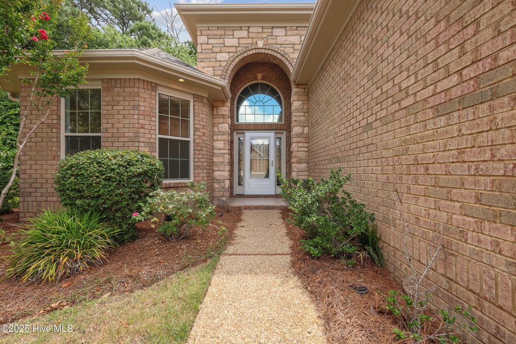 5913 Fayemont Court, Wilmington, NC 28412