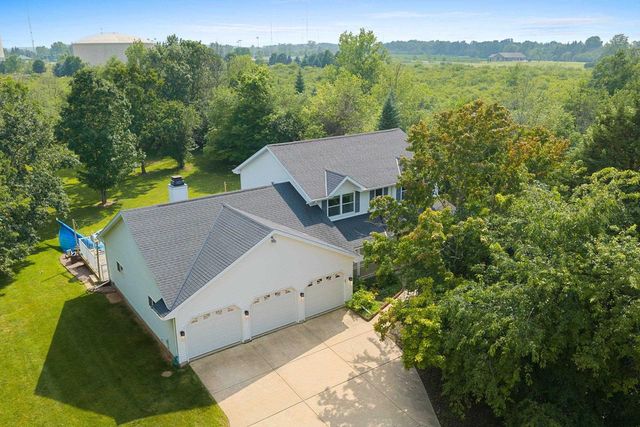 4415 FLAGSTONE COURT, De Pere, WI 54115