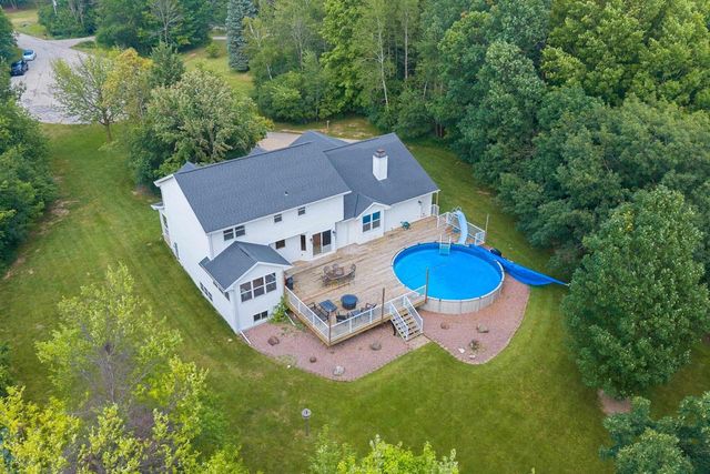 4415 FLAGSTONE COURT, De Pere, WI 54115