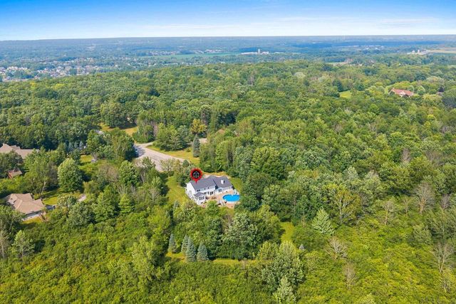 4415 FLAGSTONE COURT, De Pere, WI 54115
