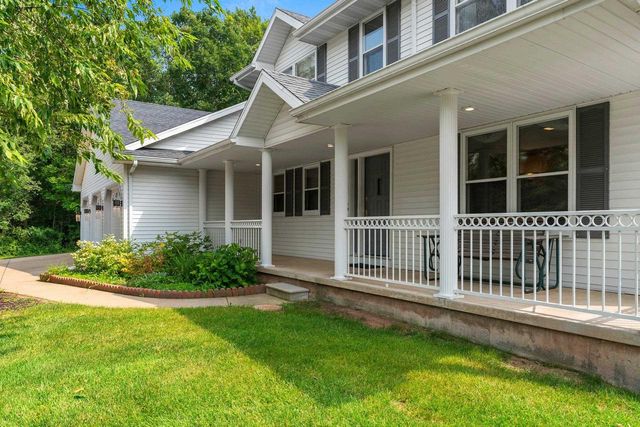 4415 FLAGSTONE COURT, De Pere, WI 54115