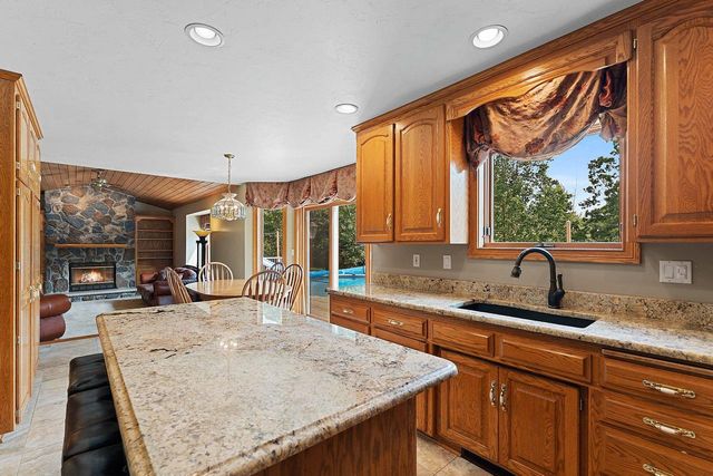 4415 FLAGSTONE COURT, De Pere, WI 54115