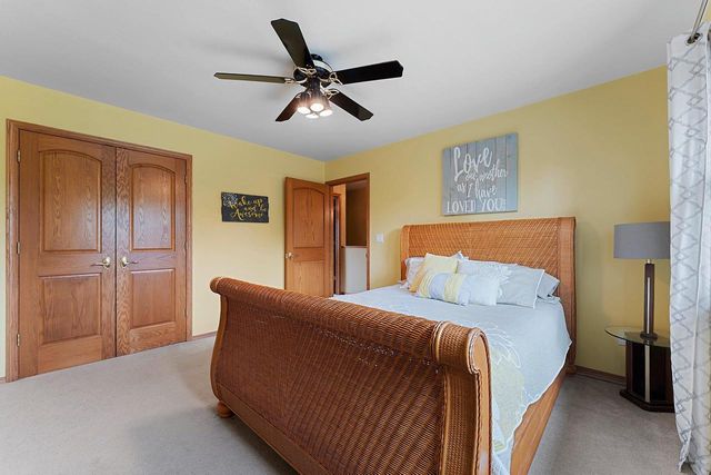 4415 FLAGSTONE COURT, De Pere, WI 54115
