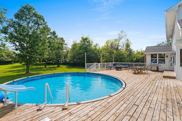 4415 FLAGSTONE COURT, De Pere, WI 54115