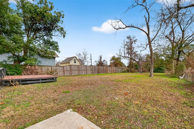 4010 Wayne Street, Houston, TX 77026