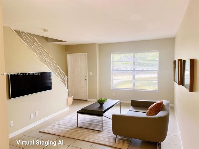 4668 NW 9th Dr 4668, Plantation, FL 33317