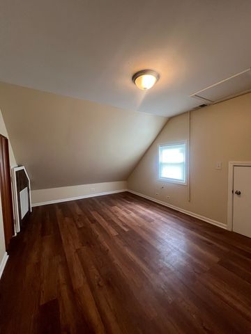 9330 S Yates Boulevard 3, Chicago, IL 60617