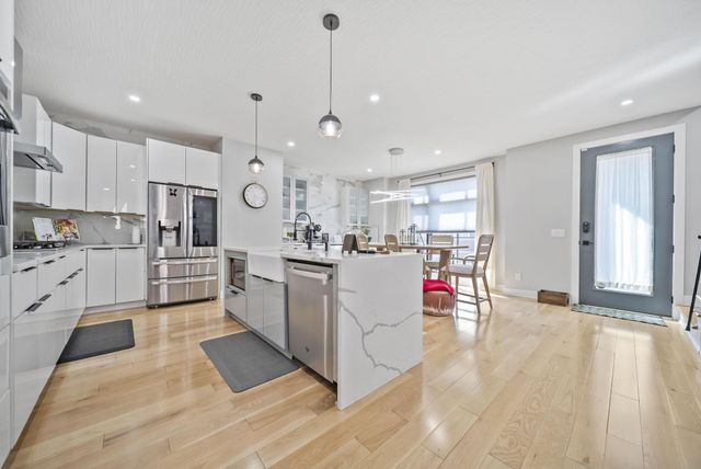 1432 E Rich Street, Columbus, OH 43205