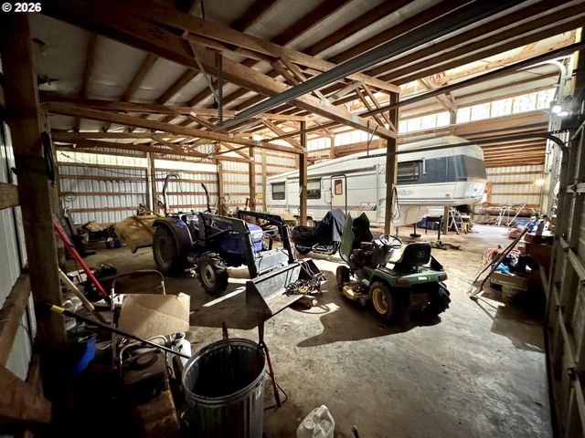 86764 Sydnam Ln, Bandon, OR 97411