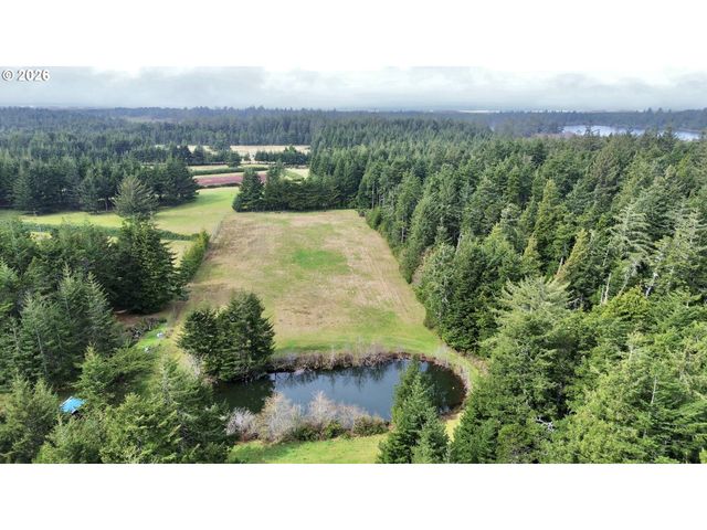 86764 Sydnam Ln, Bandon, OR 97411