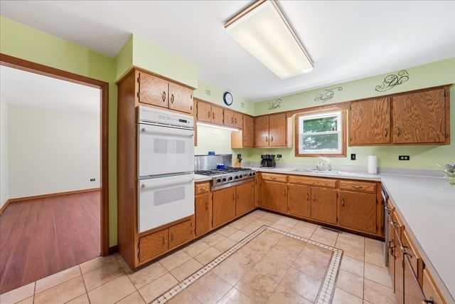 16020 S Howard Street, Plainfield, IL 60586