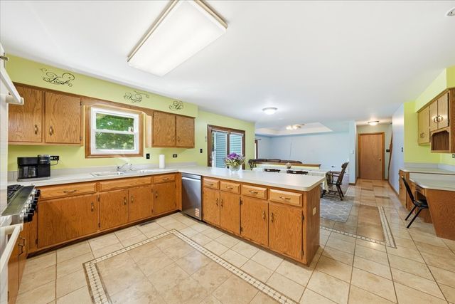 16020 S Howard Street, Plainfield, IL 60586
