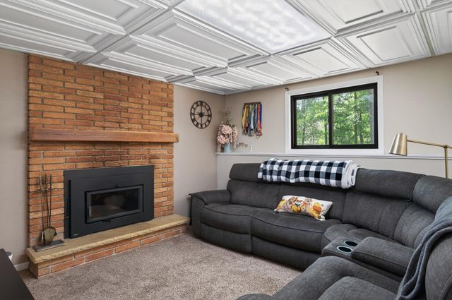 26583 Everton Circle, Wyoming, MN 55092