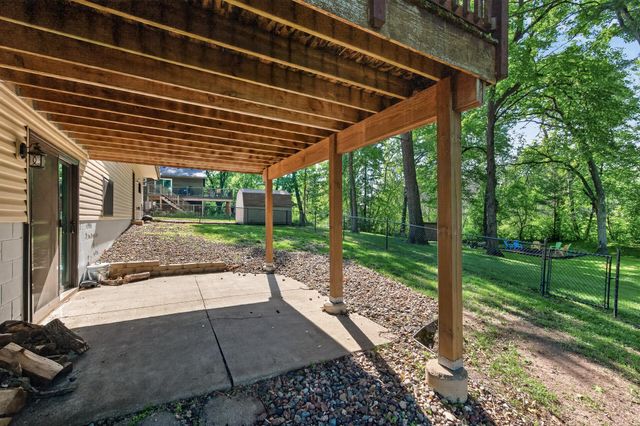26583 Everton Circle, Wyoming, MN 55092
