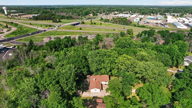 26583 Everton Circle, Wyoming, MN 55092