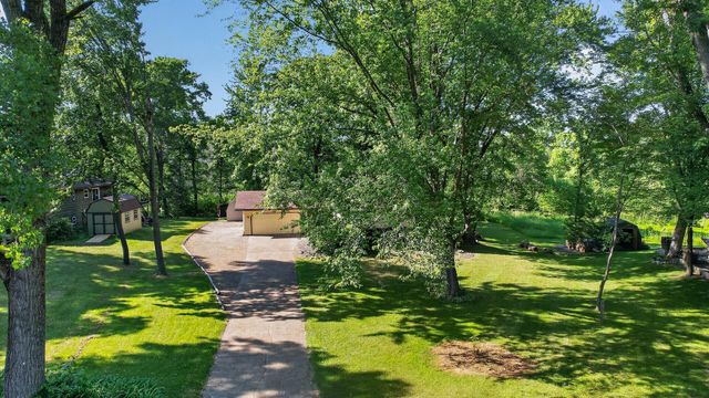 26583 Everton Circle, Wyoming, MN 55092