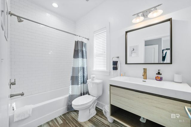 504 E Beach Boulevard L, Gulf Shores, AL 36542