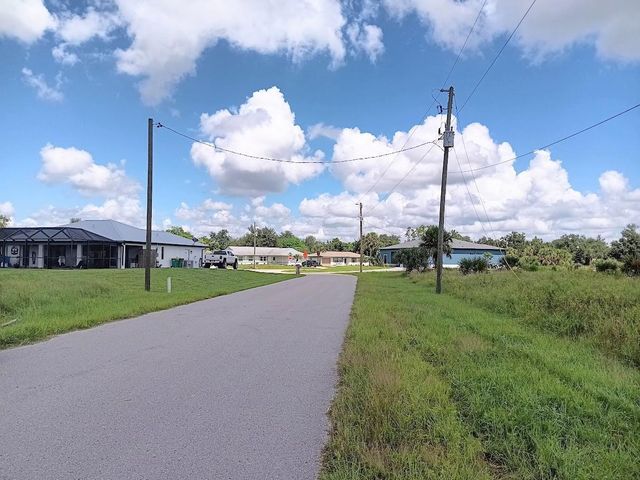 100 Flanders Street, Port Charlotte, FL 33954