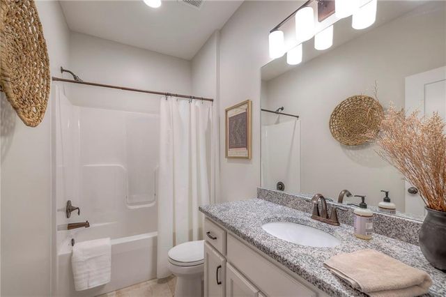 1537 Woodland Road, Greenwood, MO 64034