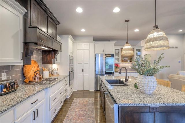 1537 Woodland Road, Greenwood, MO 64034