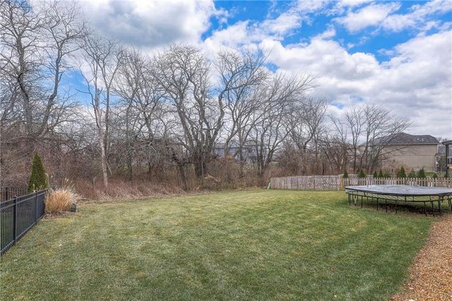 1537 Woodland Road, Greenwood, MO 64034