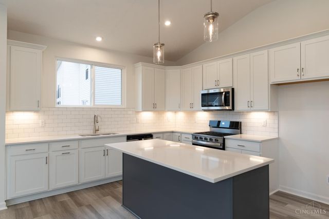 1319 Trailhead Place, Harrison, OH 45030